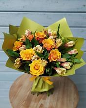 Букет цветов из:  Альстромерии и Розы в Выльгорте