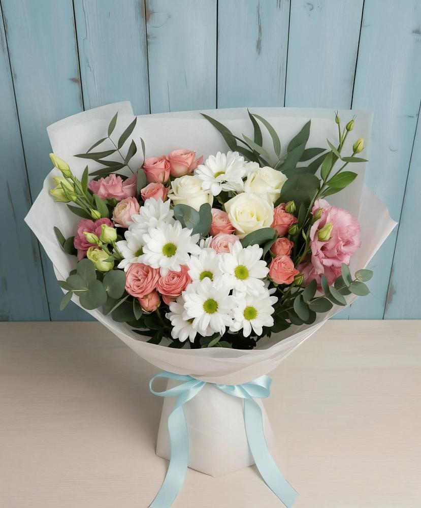 Букет цветов из: Розы, Лизиантусы и Хризантемы в Выльгорте