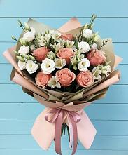 Букет цветов из:  Розы, Альстромерии и Лизиантусы в Выльгорте