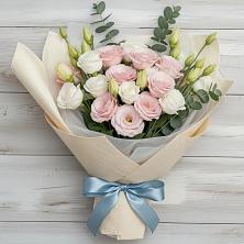 Букет цветов из:  Лизиантусы в Выльгорте