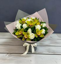 Букет цветов из:  Орхидеи и Розы в Выльгорте