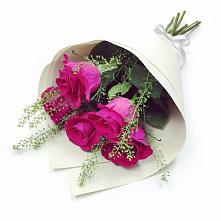 Букет цветов из:  Розы в Выльгорте