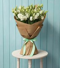 Букет цветов из:  Лизиантусы в Выльгорте