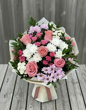 Букет цветов из:  Альстромерии, Гвоздики, Розы и Хризантемы в Выльгорте