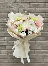 Букет цветов из:  Гвоздики, Розы, Лизиантусы и Хризантемы #REPLACE_PRED# Выльгорте