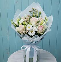Букет цветов из:  Розы и Лизиантусы #REPLACE_PRED# Выльгорте